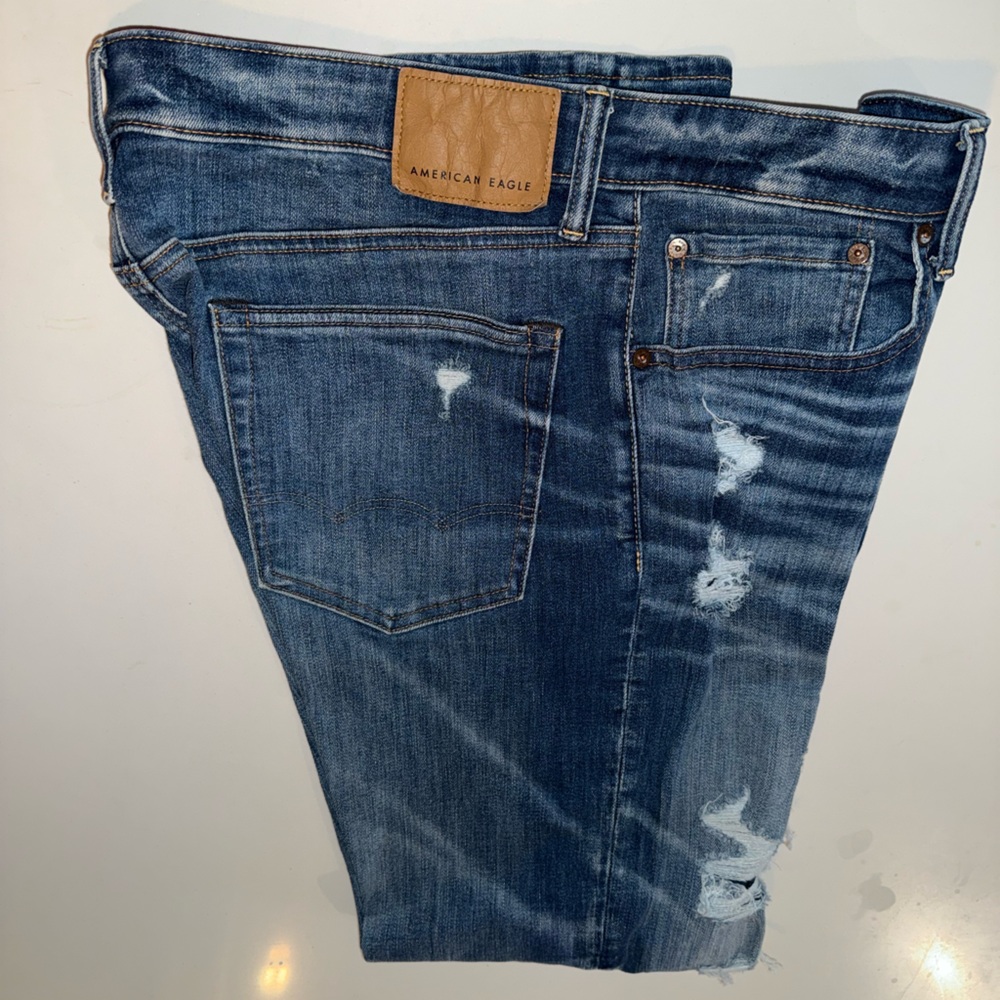 American Eagle Outfitters Men's Distressed Denim Jeans